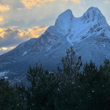 LA CARA NORD , ALOJAMIENTO TURISTICO ,SALDES, A LOS PIES DEL PEDRAFORCA, apartamento Exterior foto