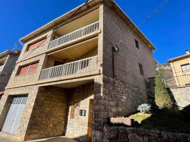 LA CARA NORD , ALOJAMIENTO TURISTICO ,SALDES, A LOS PIES DEL PEDRAFORCA, apartamento Exterior foto