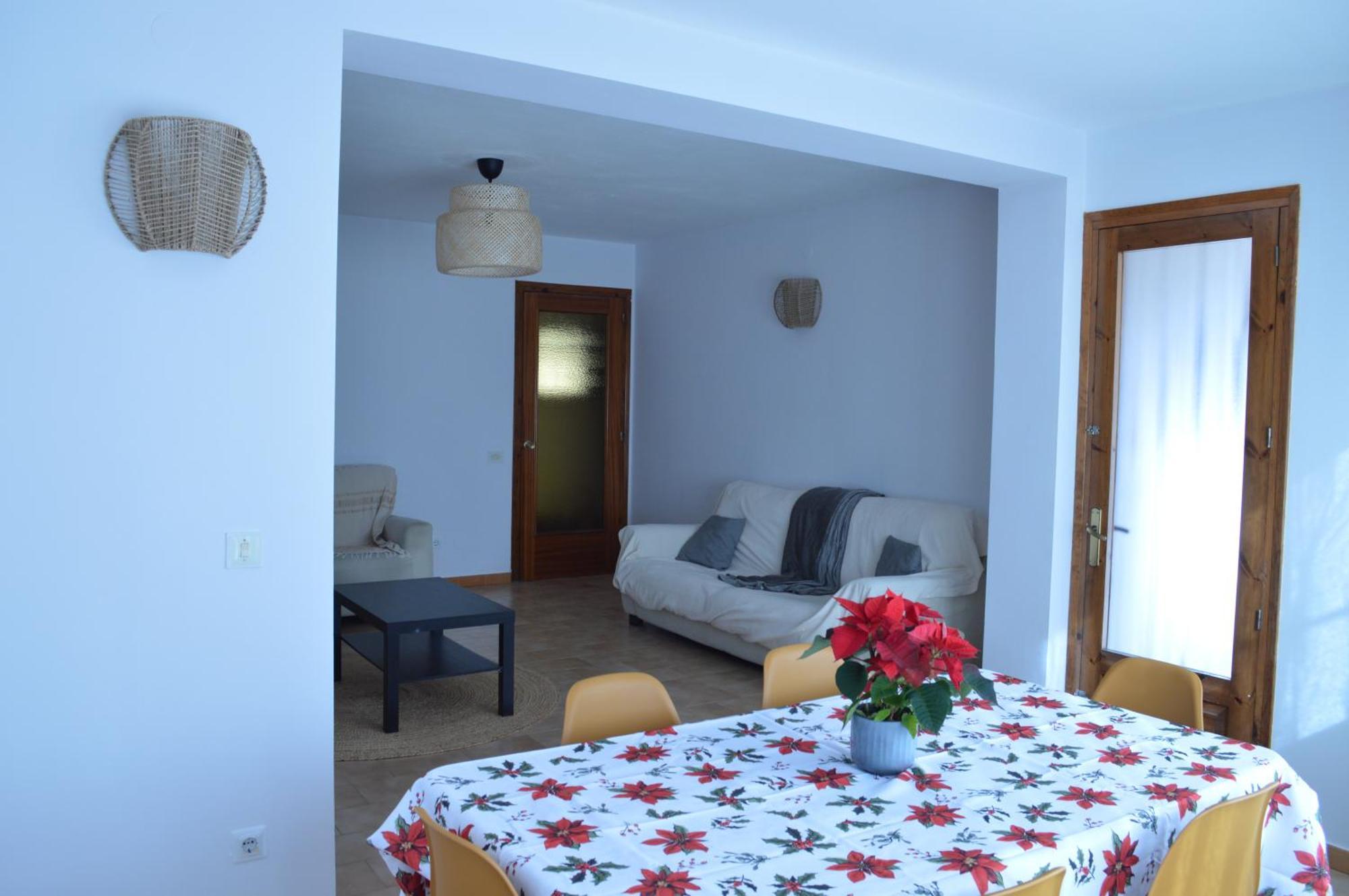 LA CARA NORD , ALOJAMIENTO TURISTICO ,SALDES, A LOS PIES DEL PEDRAFORCA, apartamento Exterior foto